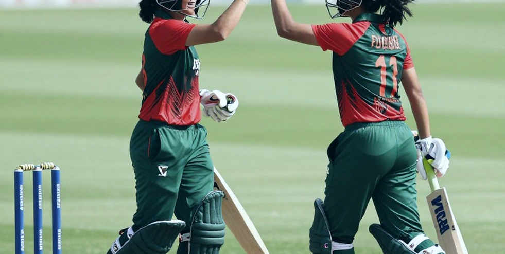 Simmons's Counter-Question, Bangladesh's Open Wound: Why a Coach Called His Workplace's Chaos 'Normal' at Mirpur Simmons's Counter-Question, Bangladesh's Open Wound: Why a Coach Called His Workplace's Chaos 'Normal' at Mirpur